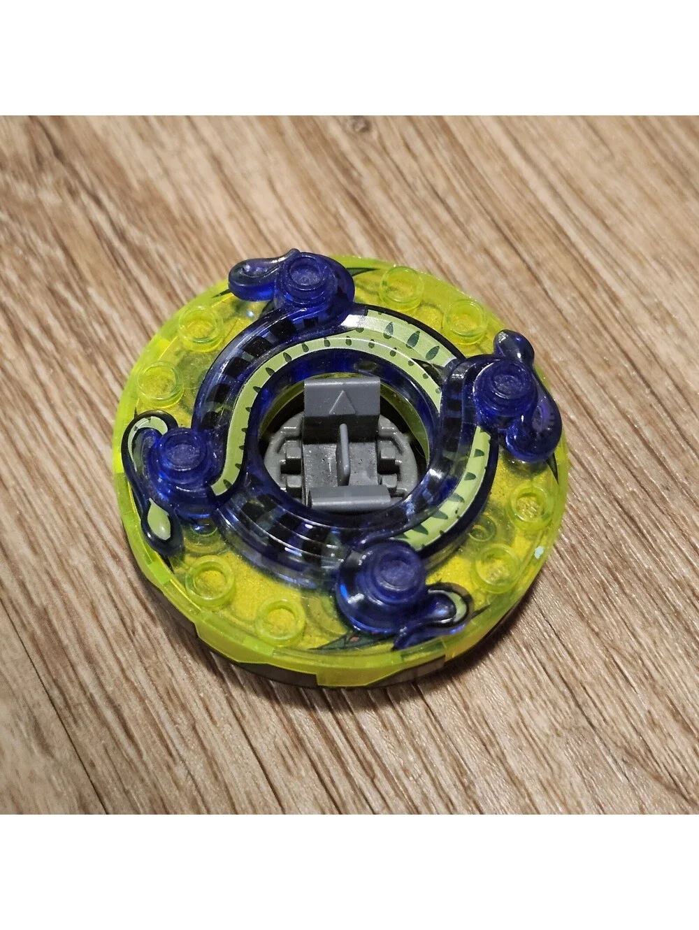 Lego Ninjago Spinner Spitta 9569 with Top Crown